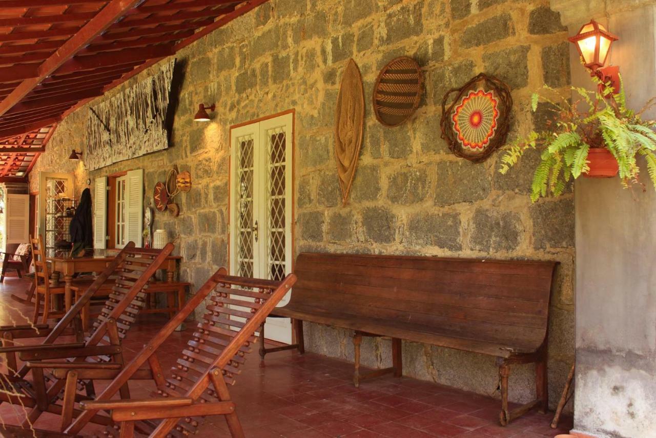 Quarto Varanda - Residencia Gaia Itatiaia Itatiaia  Luaran gambar