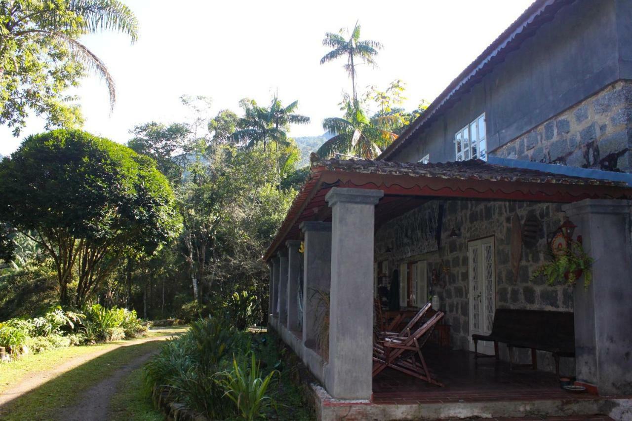 Quarto Varanda - Residencia Gaia Itatiaia Itatiaia  Luaran gambar