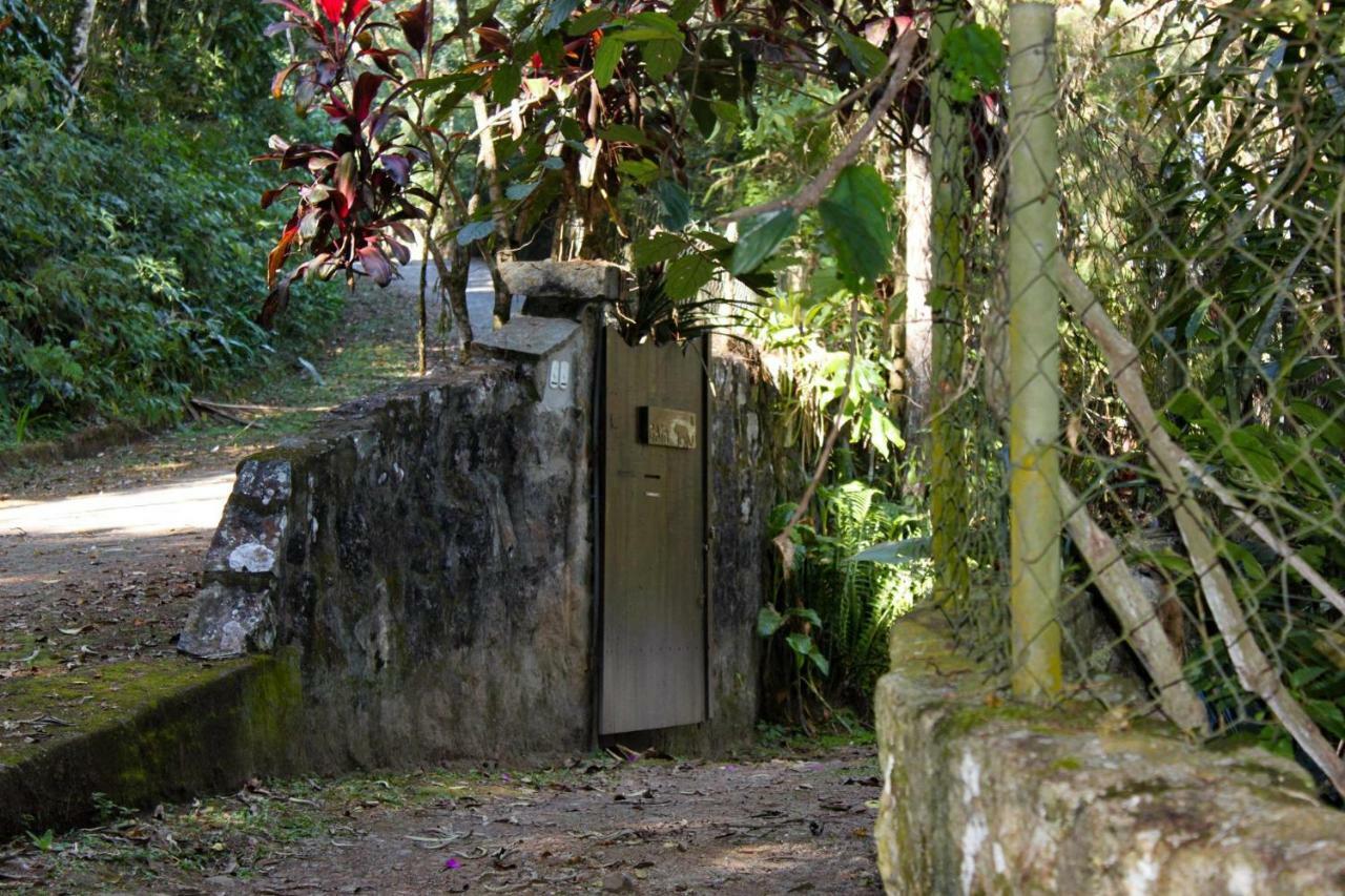 Quarto Varanda - Residencia Gaia Itatiaia Itatiaia  Luaran gambar
